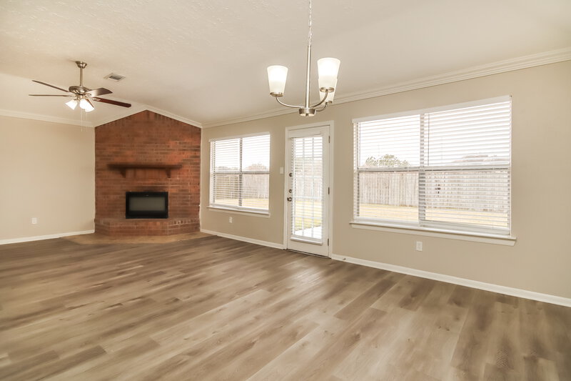 2,145/Mo, 613 Spring Breeze St League City, TX 77573 Dining Room View