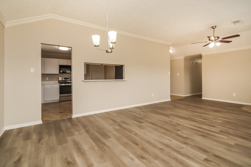 2,145/Mo, 613 Spring Breeze St League City, TX 77573 Dining Room View 2