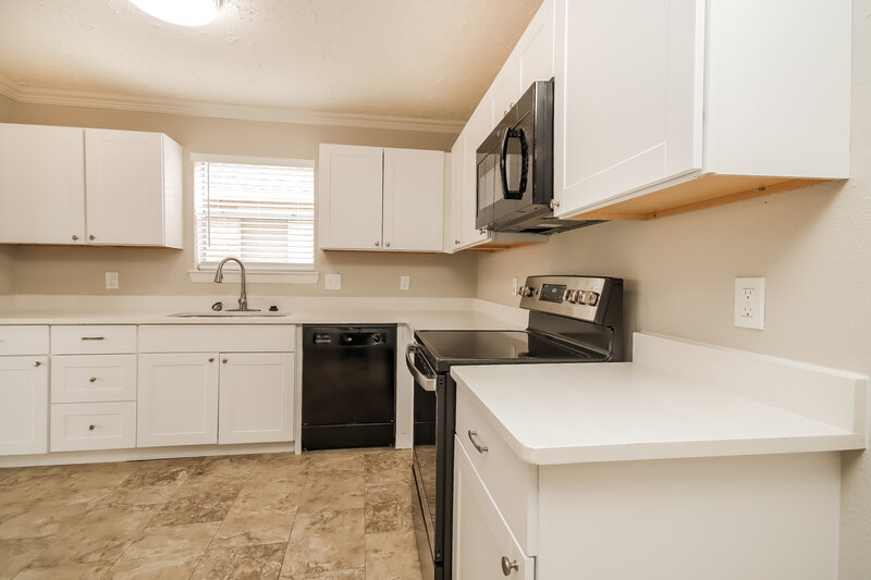 2,145/Mo, 613 Spring Breeze St League City, TX 77573 Kitchen View 3