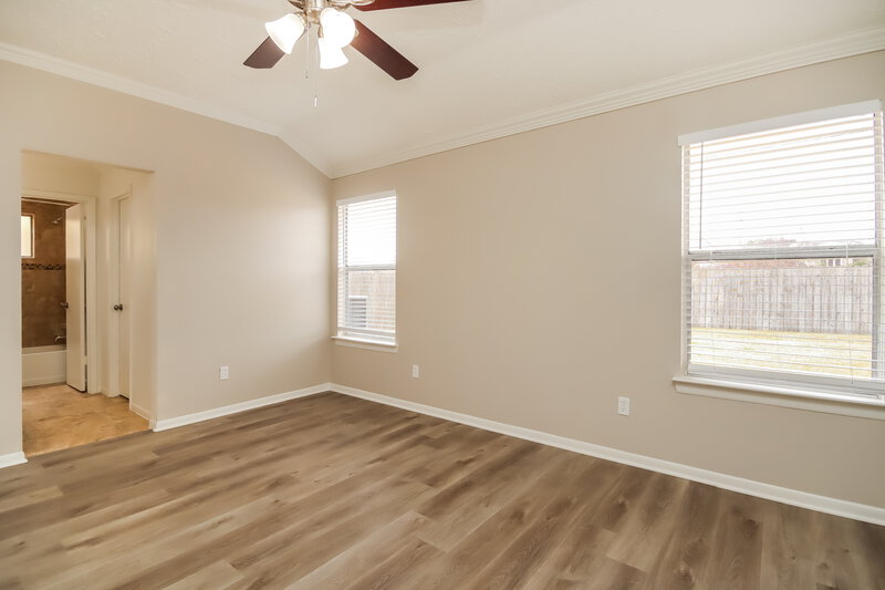 2,145/Mo, 613 Spring Breeze St League City, TX 77573 Main Bedroom View