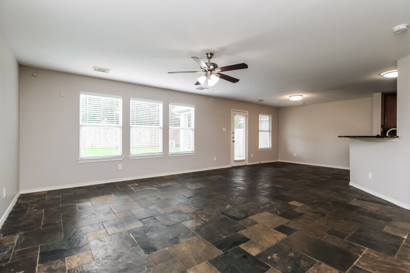 2,130/Mo, 18227 Misty Jade Ln Cypress, TX 77429 Living Room View