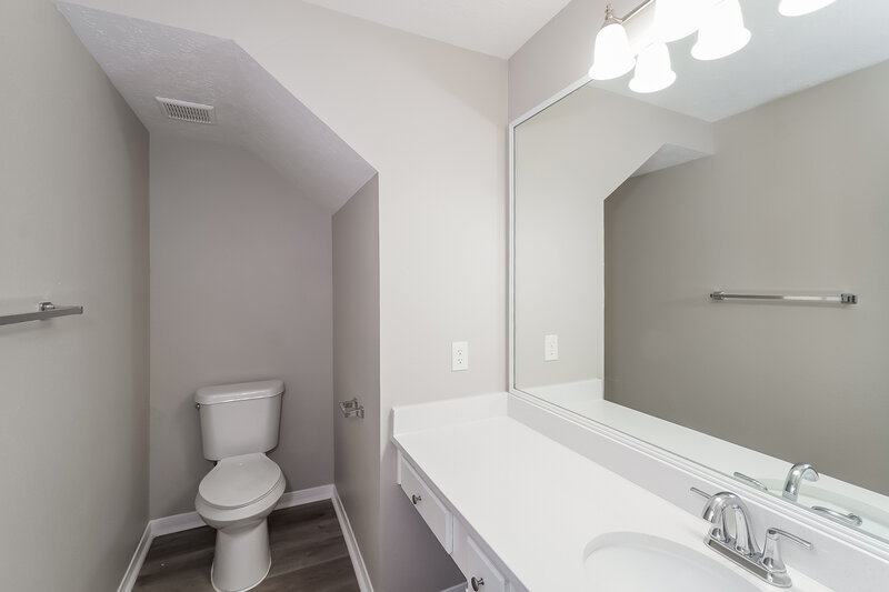 2,115/Mo, 20618 Oak Limb Ln, Humble, TX 77338 Bathroom View 2