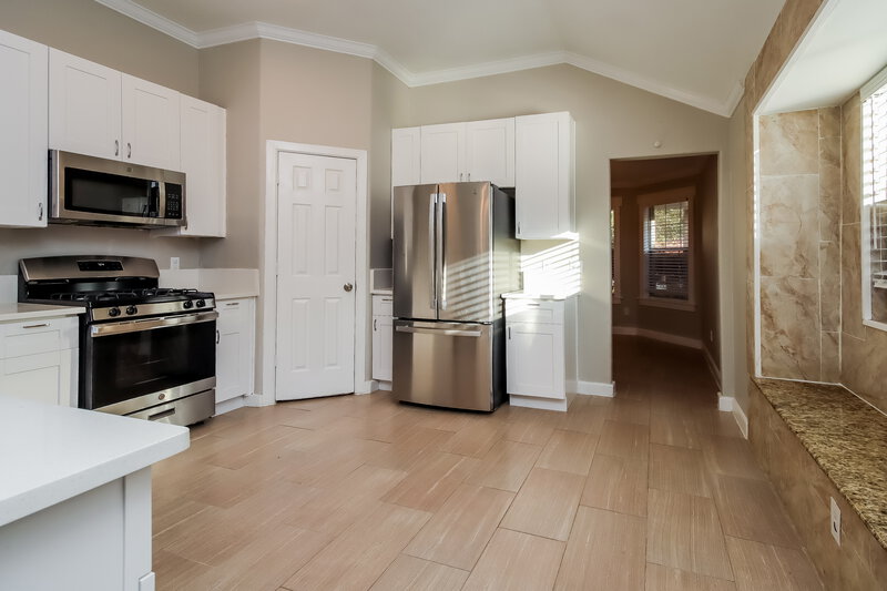 2,015/Mo, 4830 S Fairfax Village Cir Spring, TX 77373 Kitchen View 2