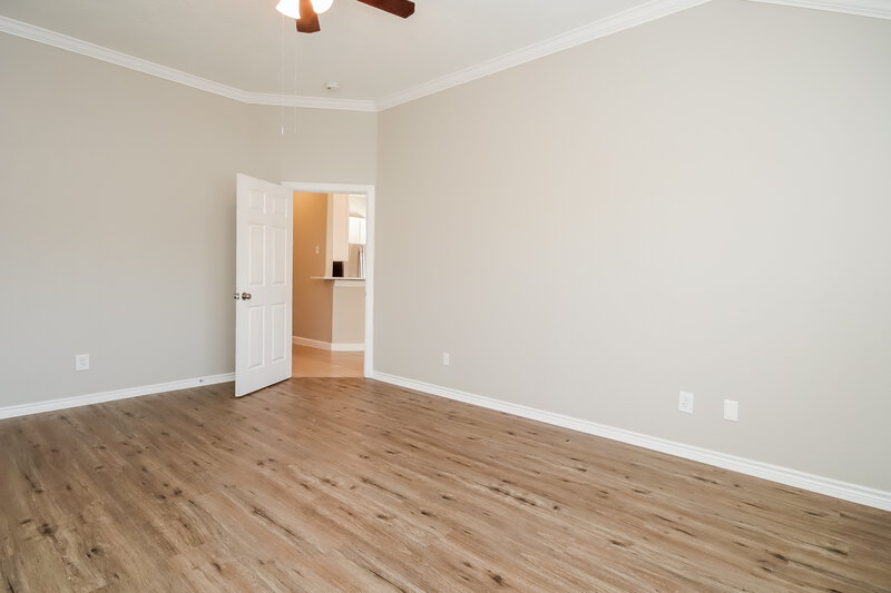 2,015/Mo, 4830 S Fairfax Village Cir Spring, TX 77373 Main Bedroom View