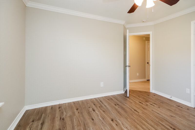 2,015/Mo, 4830 S Fairfax Village Cir Spring, TX 77373 Bedroom View 2