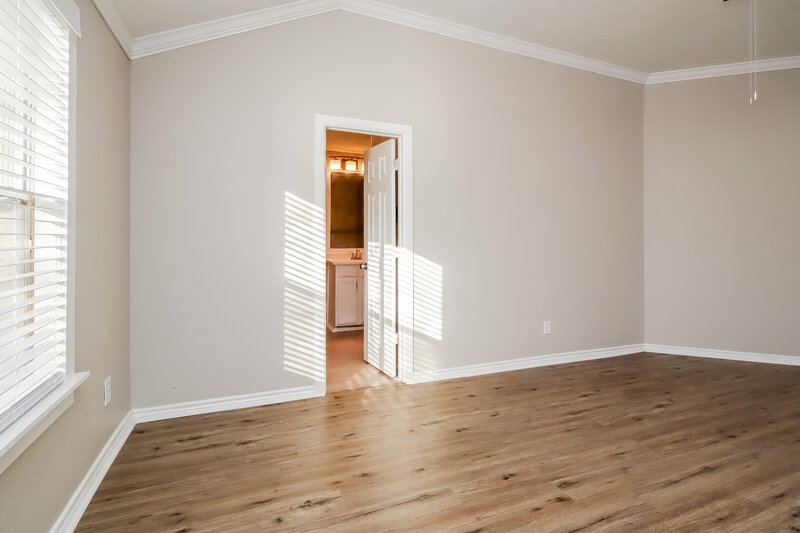2,015/Mo, 4830 S Fairfax Village Cir Spring, TX 77373 Bedroom View 3