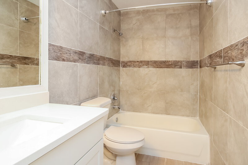 2,015/Mo, 4830 S Fairfax Village Cir Spring, TX 77373 Bathroom View
