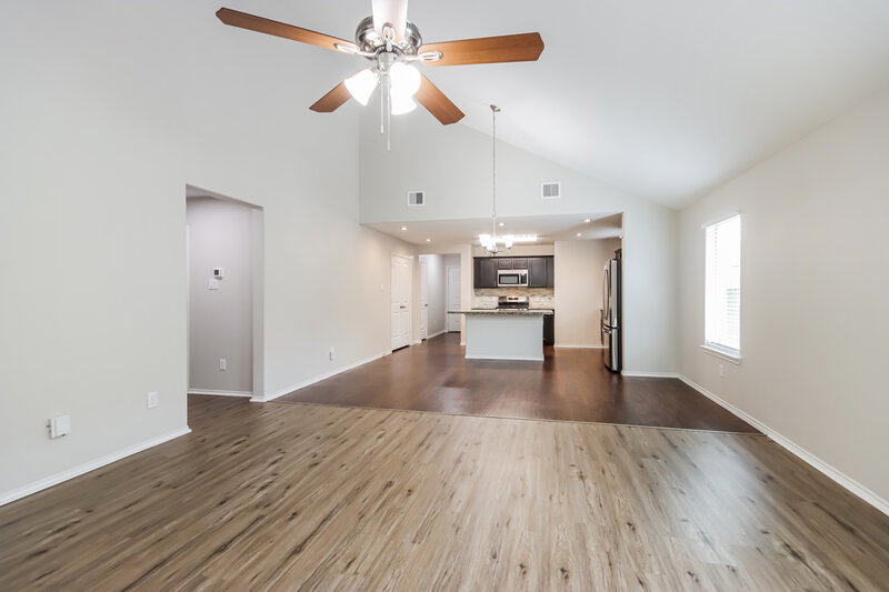 2,235/Mo, 20303 Louetta Reach Dr Spring, TX 77388 Living Room View 2