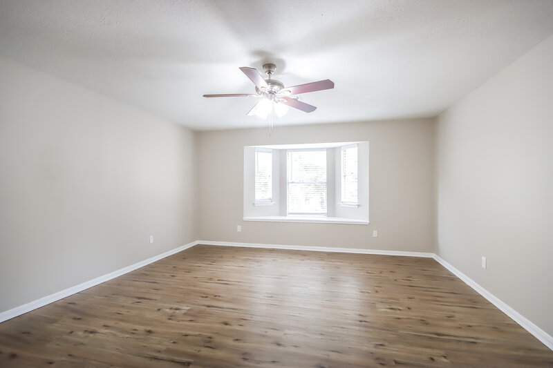 2,015/Mo, 5515 Deer Timbers Trl Humble, TX 77346 Main Bedroom View 2