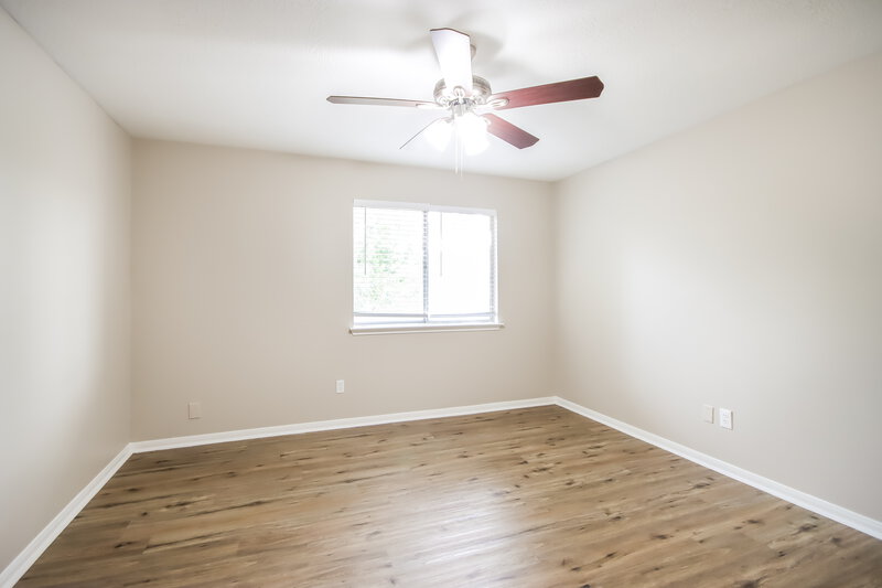 2,015/Mo, 5515 Deer Timbers Trl Humble, TX 77346 Bedroom View 2