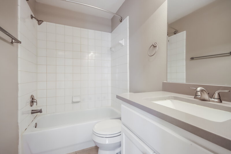 1,915/Mo, 24223 Camillia Ridge Way Katy, TX 77493 Bathroom View