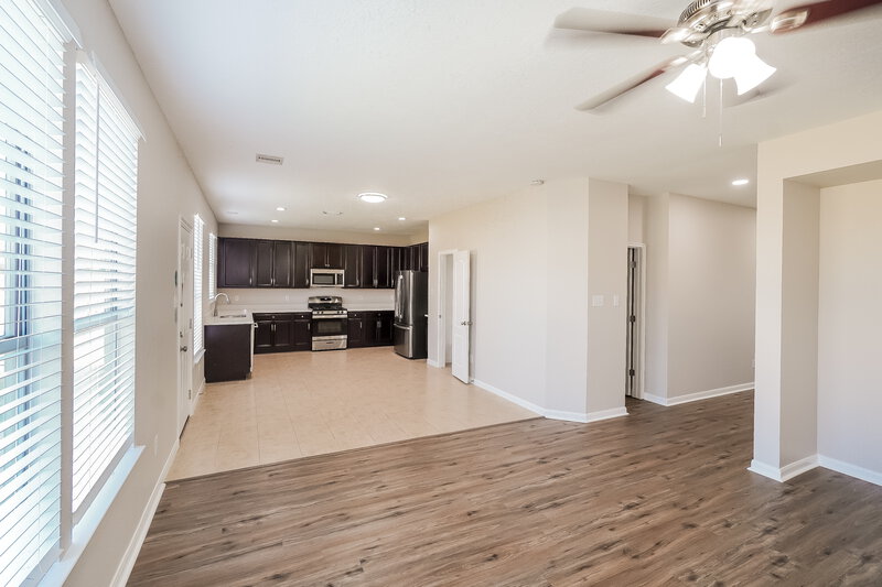 2,580/Mo, 20526 Hillsdale Park Dr Cypress, TX 77433 Family Room View 2