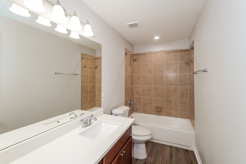 2,580/Mo, 20526 Hillsdale Park Dr Cypress, TX 77433 Bathroom View