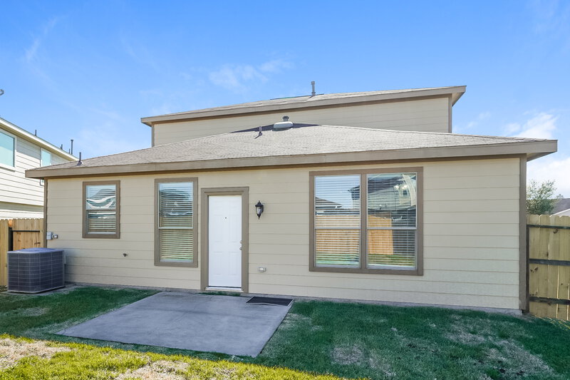 2,580/Mo, 20526 Hillsdale Park Dr Cypress, TX 77433 Rear View