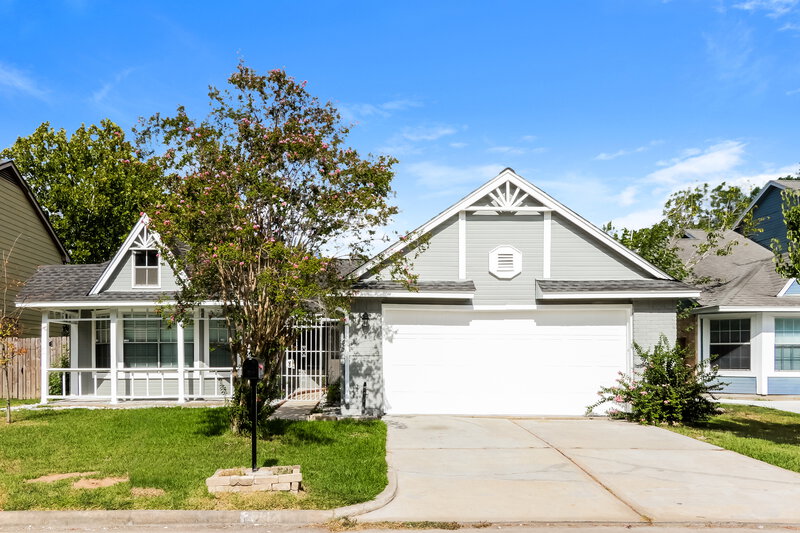 0/Mo, 2714 Ashford Trail Dr Houston, TX 77082 External View