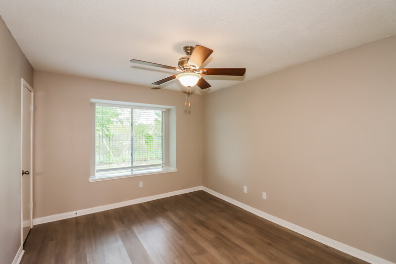 0/Mo, 2714 Ashford Trail Dr Houston, TX 77082 Bedroom View