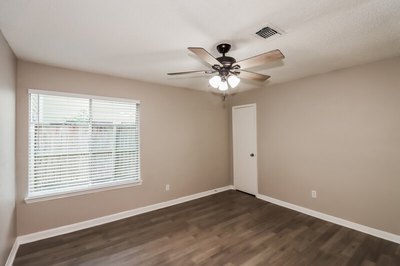 0/Mo, 2714 Ashford Trail Dr Houston, TX 77082 Bedroom View 2