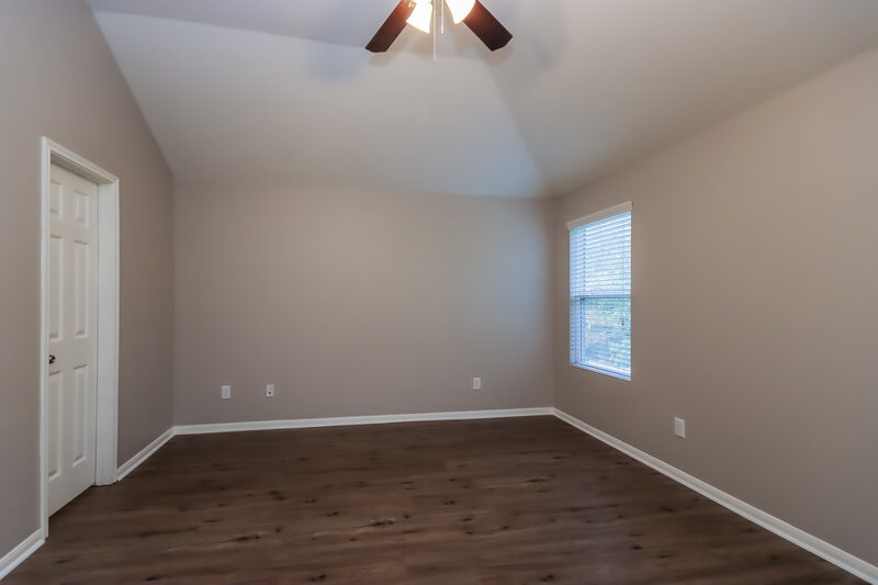 2,230/Mo, 9929 Kingfisher Dr Conroe, TX 77385 Main Bedroom View