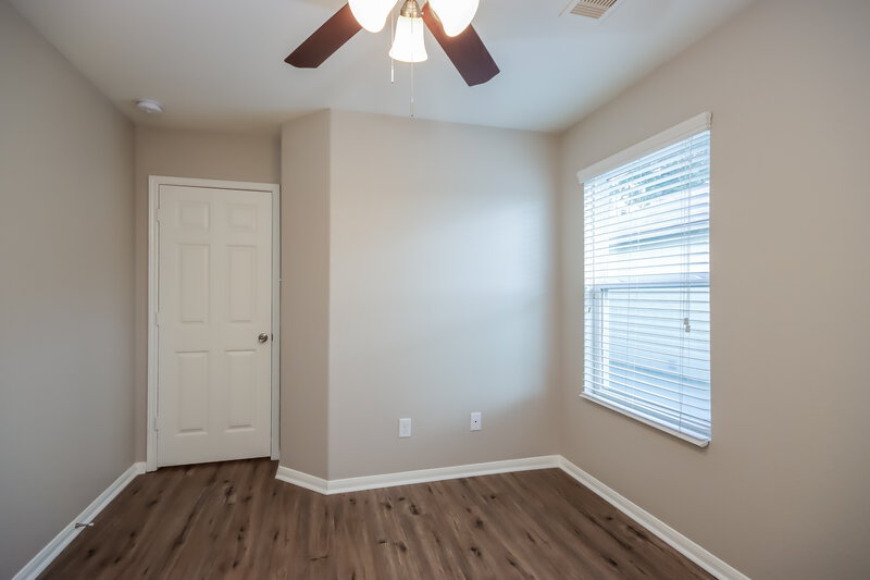 2,230/Mo, 9929 Kingfisher Dr Conroe, TX 77385 Bedroom View 2