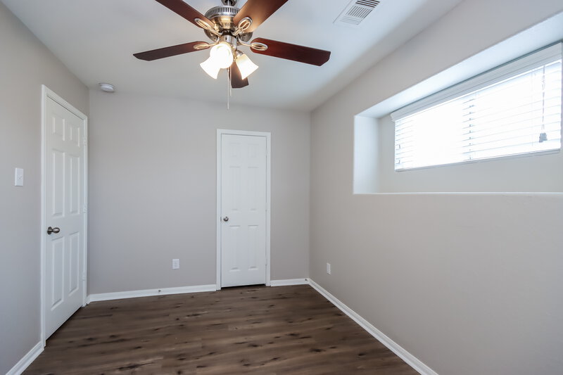 2,230/Mo, 9929 Kingfisher Dr Conroe, TX 77385 Bedroom View 3