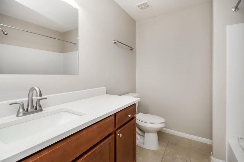 2,405/Mo, 10296 Stone Gate Dr Conroe, TX 77385 Bathroom View
