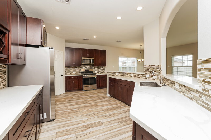 2,585/Mo, 5222 Lagoon Ct Bacliff, TX 77518 Kitchen View 2