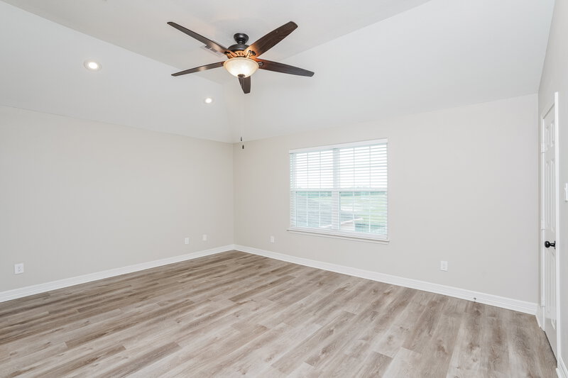 2,585/Mo, 5222 Lagoon Ct Bacliff, TX 77518 Main Bedroom View