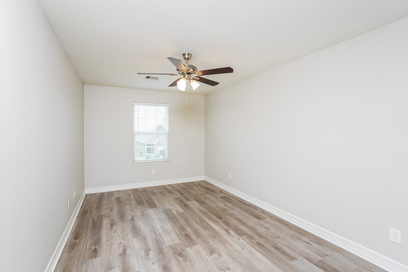 2,585/Mo, 5222 Lagoon Ct Bacliff, TX 77518 Bedroom View 2