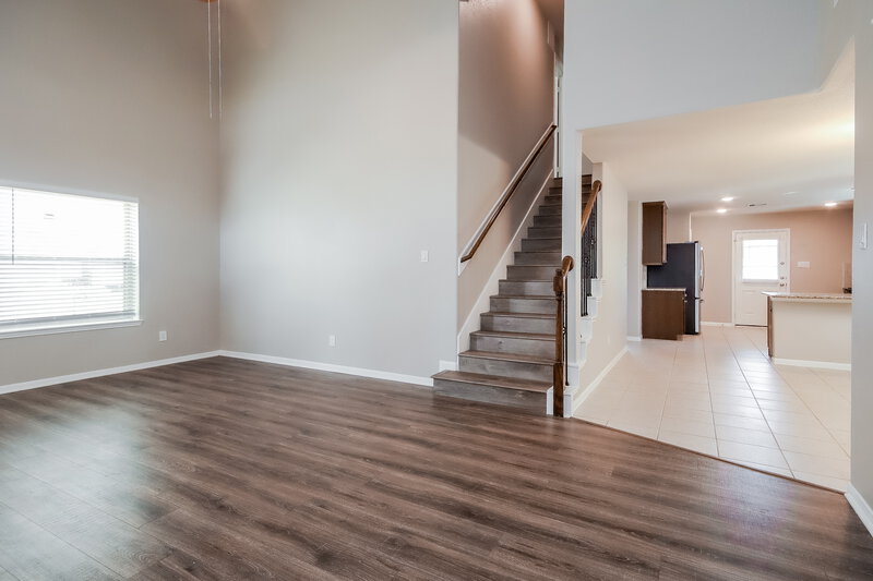 2,030/Mo, 5107 Gulf Stream Ln Bacliff, TX 77518 Living Room View 3