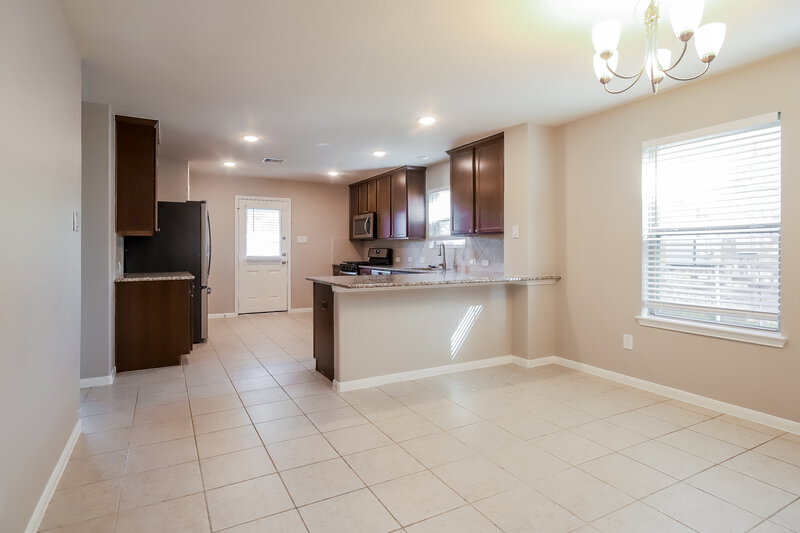 2,030/Mo, 5107 Gulf Stream Ln Bacliff, TX 77518 Kitchen View
