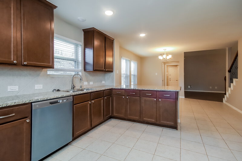 2,030/Mo, 5107 Gulf Stream Ln Bacliff, TX 77518 Kitchen View 4