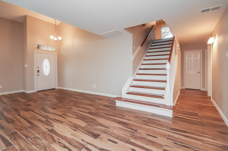 2,050/Mo, 15622 Thornbrook Dr Houston, TX 77084 Living Room View 3