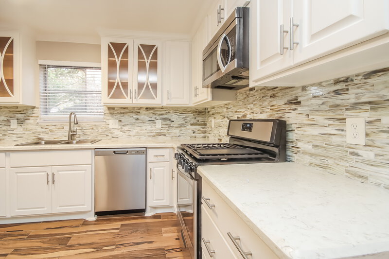 2,050/Mo, 15622 Thornbrook Dr Houston, TX 77084 Kitchen View