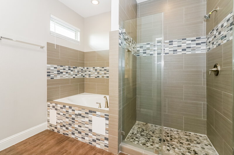 2,395/Mo, 19135 Cypress Rain Ln Katy, TX 77449 Main Bathroom View 2