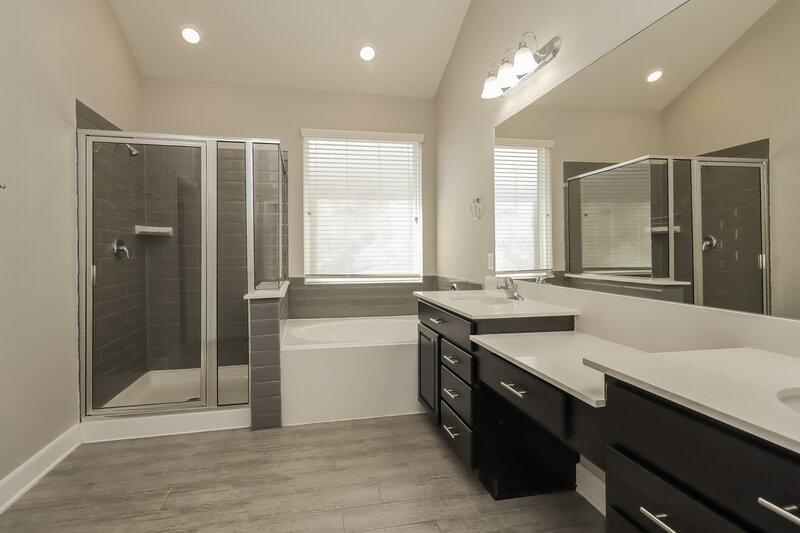 2,945/Mo, 3213 Vintage View Ln Pearland, TX 77584 Main Bathroom View