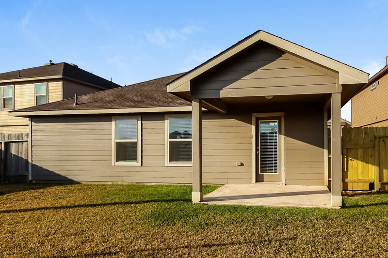 2,340/Mo, 1929 Acaciawood Way Houston, TX 77051 Rear View