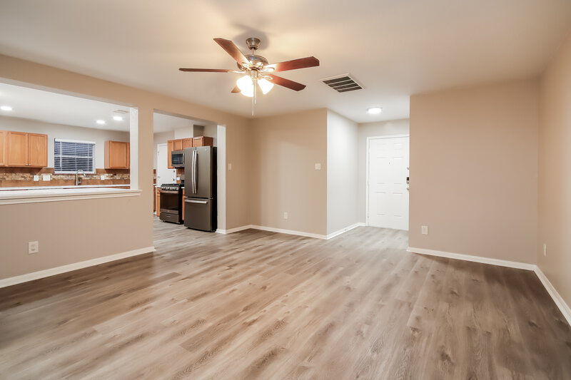 2,135/Mo, 8111 Stagewood Dr Humble, TX 77338 Misc View 2