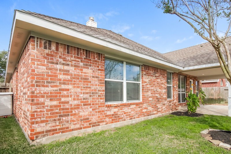 2,280/Mo, 10007 Edgewood Manor Ct Tomball, TX 77375 Rear View
