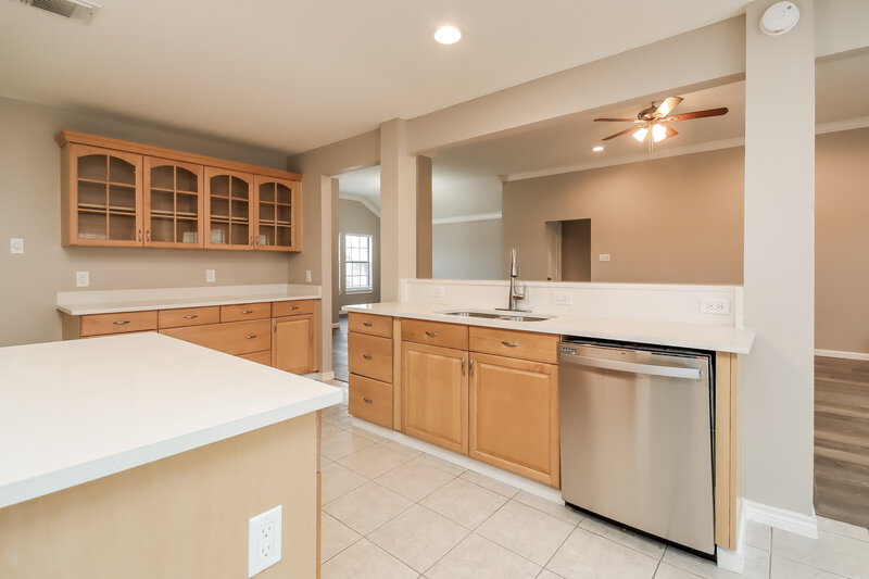 2,175/Mo, 410 Wisdom St Crosby, TX 77532 Kitchen View 2