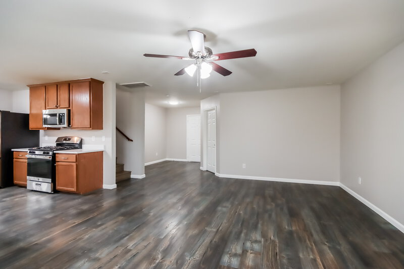 2,400/Mo, 2036 Vanamen Ct Conroe, TX 77304 Living Room View 2