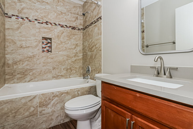 1,810/Mo, 4435 Plumeria Ave Baytown, TX 77521 Main Bathroom View