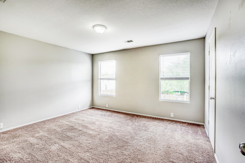 0/Mo, 914 Eagles Glide Dr Houston, TX 77090 Main Bedroom View