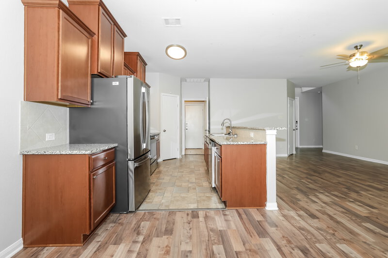 2,190/Mo, 719 Springwood Dr Conroe, TX 77385 Kitchen View