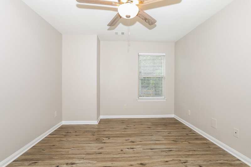 2,190/Mo, 719 Springwood Dr Conroe, TX 77385 Bedroom View 3