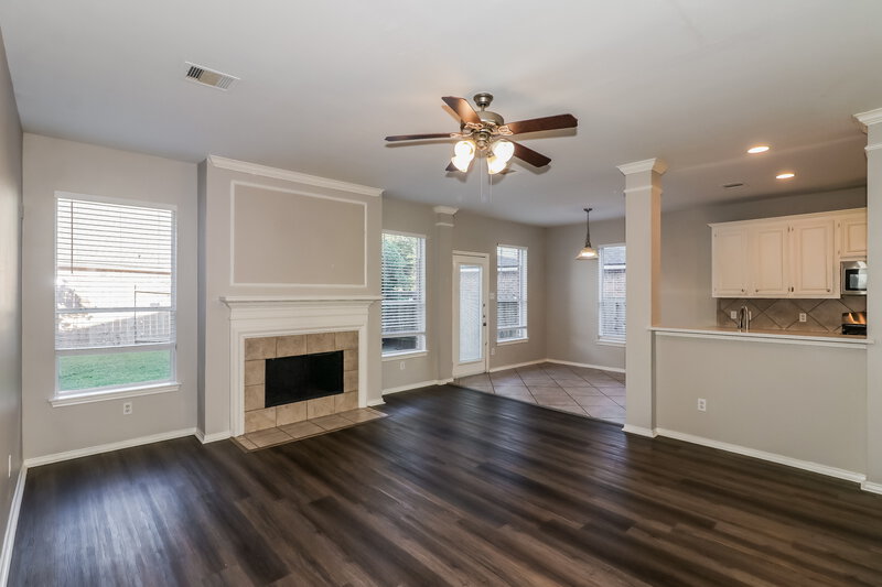 2,225/Mo, 9510 Wakefield Village Dr Houston, TX 77095 Living Room View