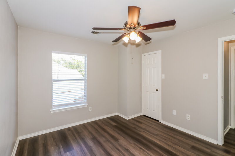 2,225/Mo, 9510 Wakefield Village Dr Houston, TX 77095 Bedroom View 3