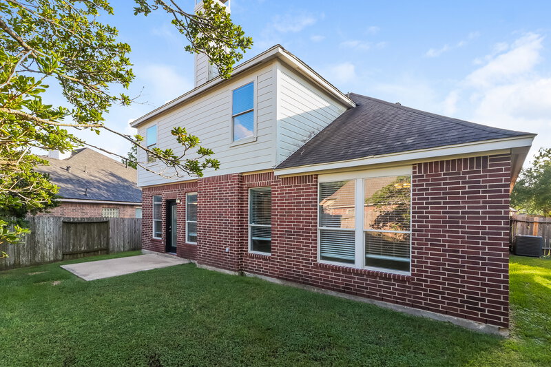 2,225/Mo, 9510 Wakefield Village Dr Houston, TX 77095 Rear View 2