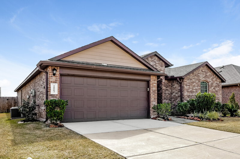 2,265/Mo, 18003 Dalton Shadow Ln Richmond, TX 77407 Front View