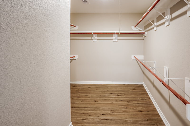 2,265/Mo, 18003 Dalton Shadow Ln Richmond, TX 77407 Walk In Closet View