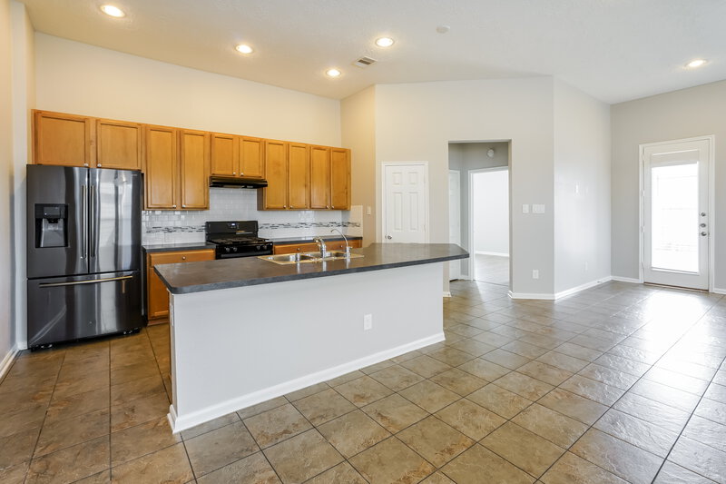 2,100/Mo, 6514 Buchanan Pine Ln Katy, TX 77449 Kitchen View